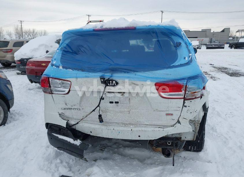Photo 16 of 2016 Kia Sorento 2.4L LX (VIN 5XYPGDA35GG070558)