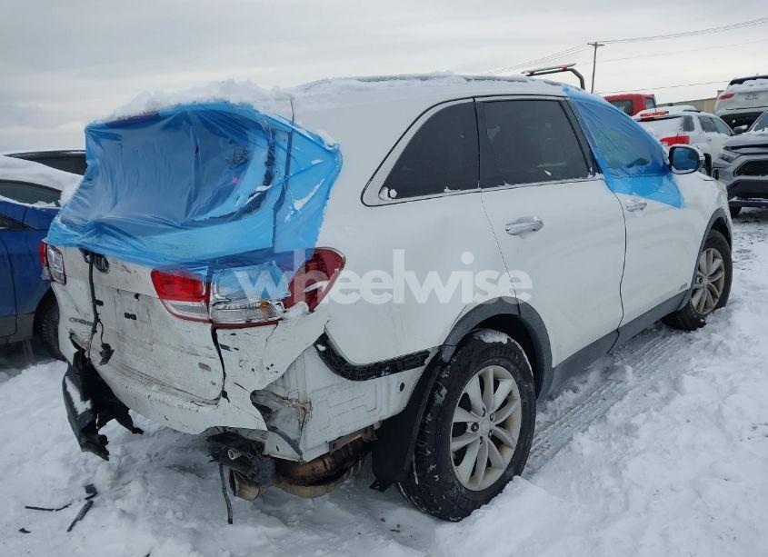 Photo 4 of 2016 Kia Sorento 2.4L LX (VIN 5XYPGDA35GG070558)