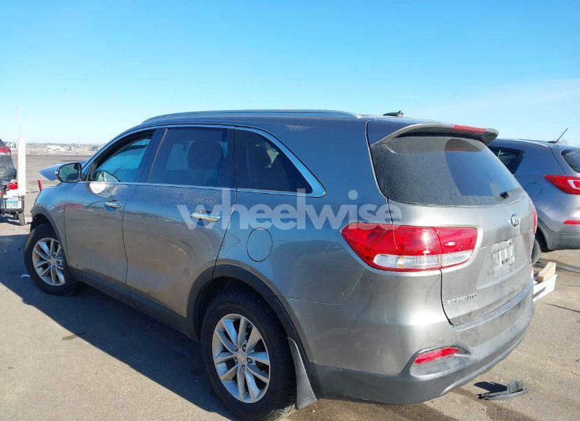 Photo 3 of 2016 Kia Sorento 2.4L LX (VIN 5XYPGDA35GG086050)