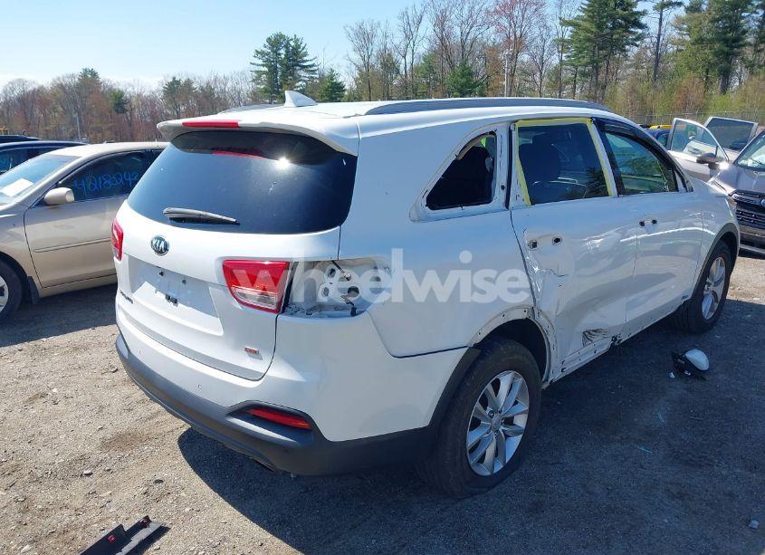 Photo 6 of 2016 Kia Sorento 2.4L LX (VIN 5XYPGDA35GG105972)
