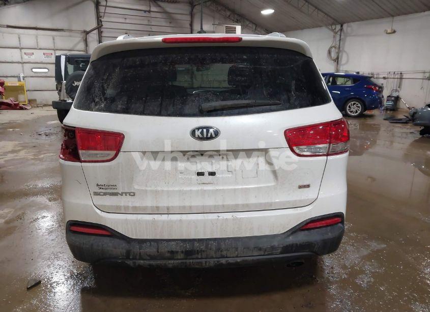 Photo 16 of 2017 Kia Sorento 2.4L LX (VIN 5XYPGDA35HG243965)