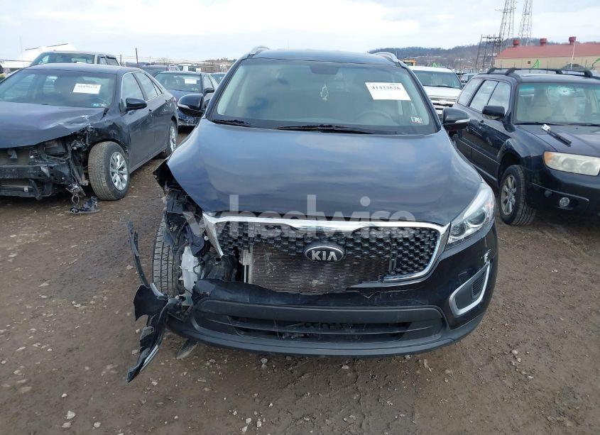 Photo 13 of 2018 Kia Sorento 2.4L LX (VIN 5XYPGDA35JG364369)
