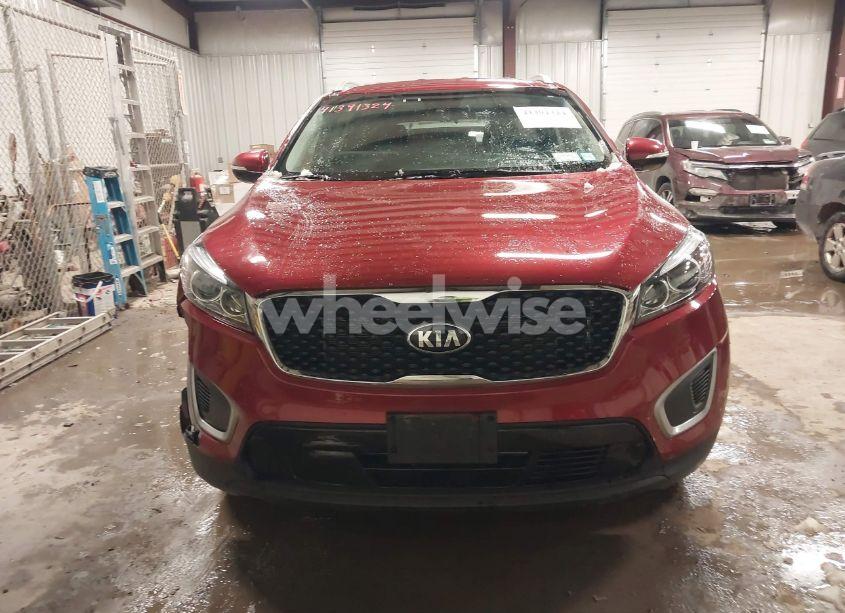 Photo 12 of 2018 Kia Sorento 2.4L LX (VIN 5XYPGDA35JG369717)