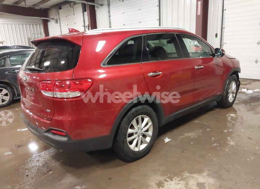 Photo 4 of 2018 Kia Sorento 2.4L LX (VIN 5XYPGDA35JG369717)