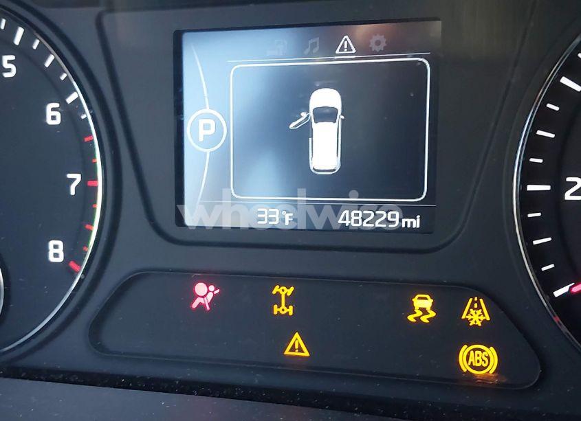 Photo 15 of 2018 Kia Sorento 2.4L LX (VIN 5XYPGDA35JG404725)