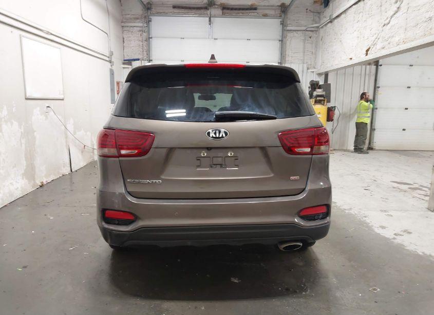 Photo 16 of 2019 Kia Sorento 2.4L LX (VIN 5XYPGDA35KG596343)