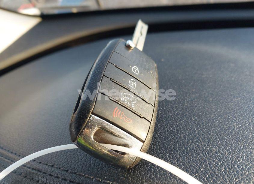 Photo 11 of 2019 Kia Sorento 2.4L LX (VIN 5XYPGDA35KG602321)