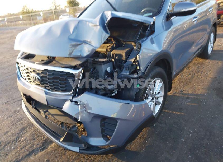 Photo 6 of 2019 Kia Sorento 2.4L LX (VIN 5XYPGDA35KG602321)