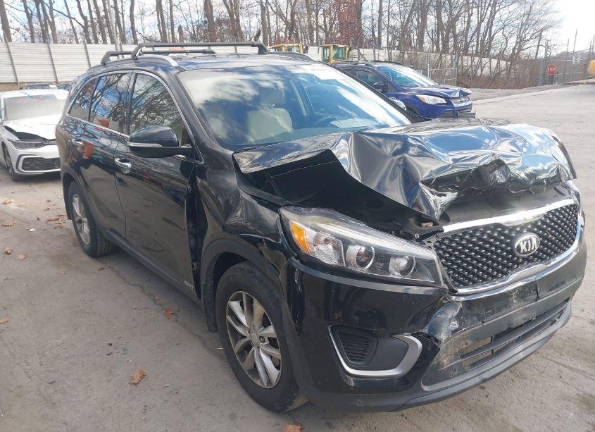 2016 Kia Sorento 2.4L LX (VIN 5XYPGDA36GG037200) main photo
