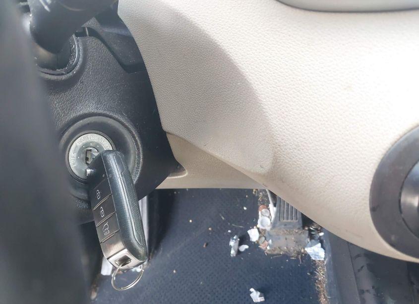 Photo 11 of 2016 Kia Sorento 2.4L LX (VIN 5XYPGDA36GG037200)