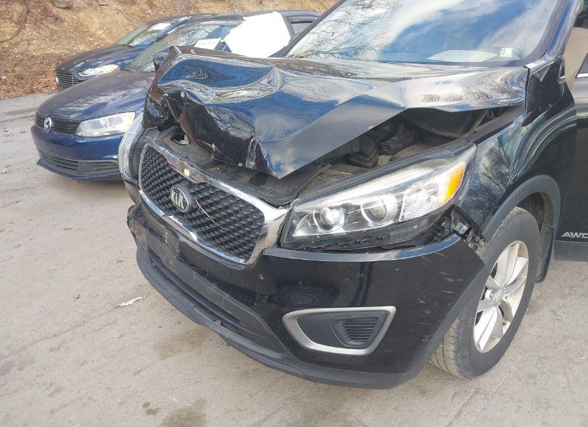 Photo 12 of 2016 Kia Sorento 2.4L LX (VIN 5XYPGDA36GG037200)