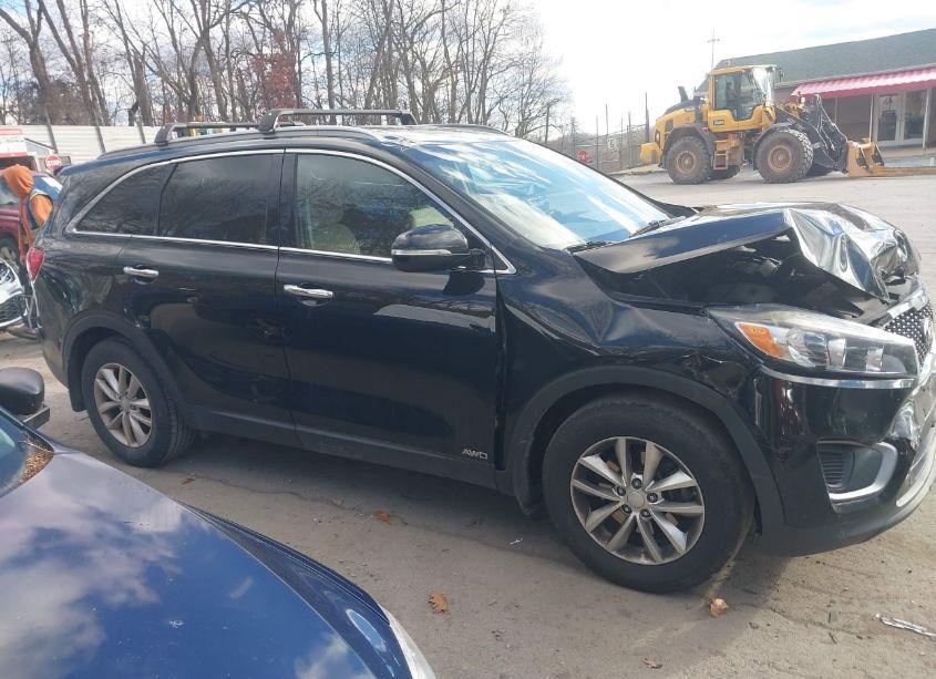 Photo 14 of 2016 Kia Sorento 2.4L LX (VIN 5XYPGDA36GG037200)