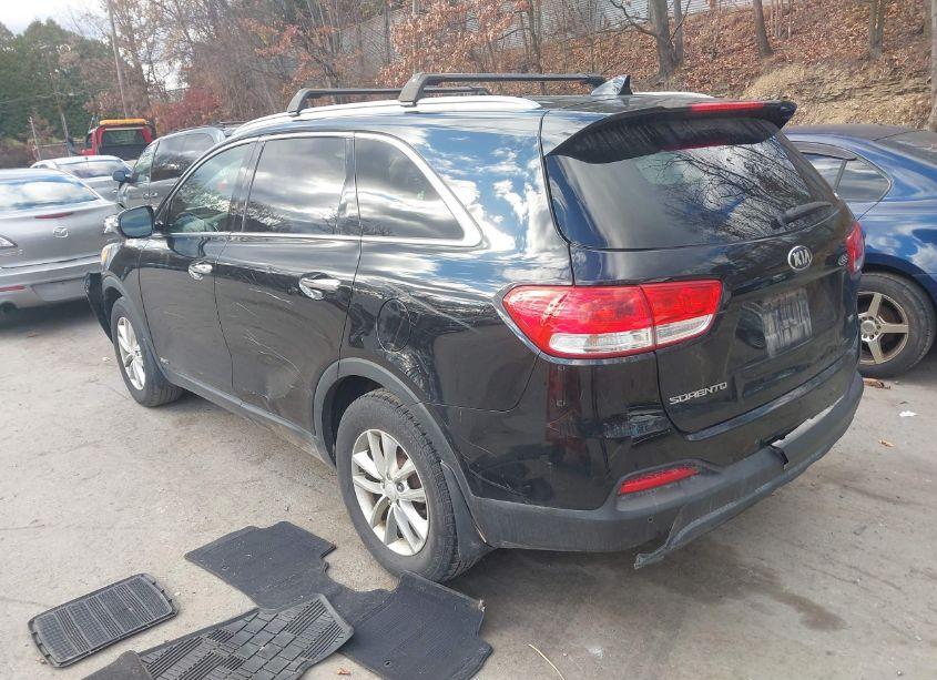 Photo 3 of 2016 Kia Sorento 2.4L LX (VIN 5XYPGDA36GG037200)