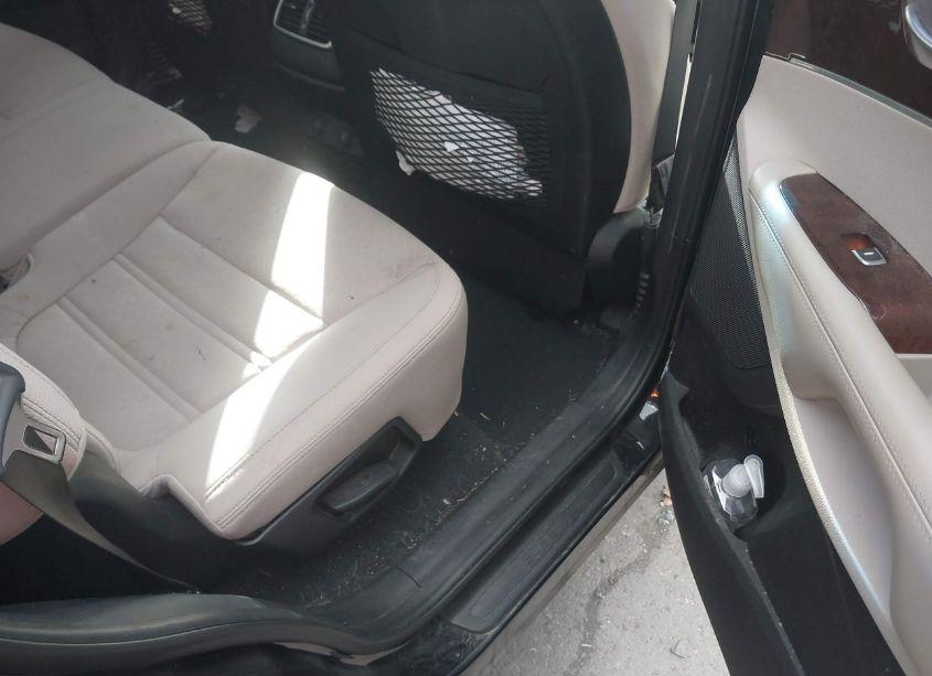 Photo 8 of 2016 Kia Sorento 2.4L LX (VIN 5XYPGDA36GG037200)