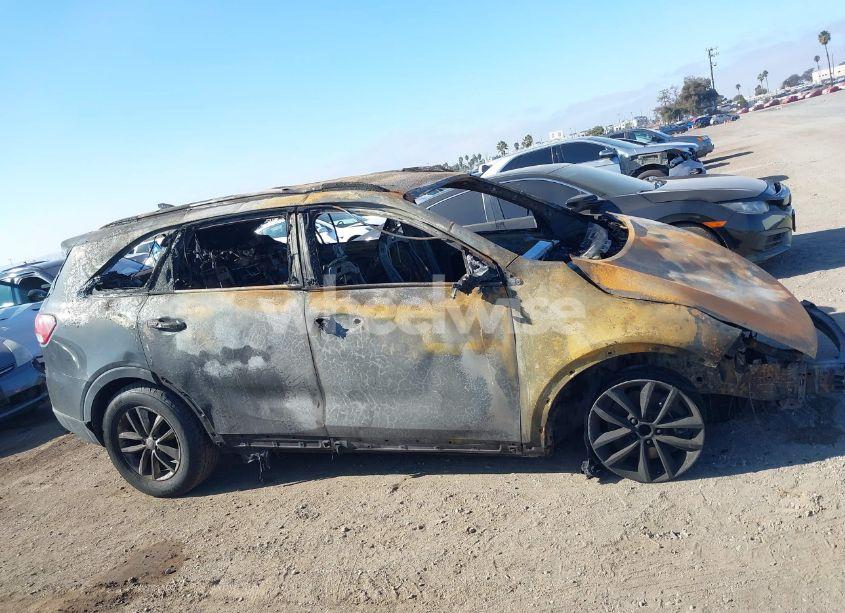 Photo 12 of 2016 Kia Sorento LX/L (VIN 5XYPGDA36GG048696)