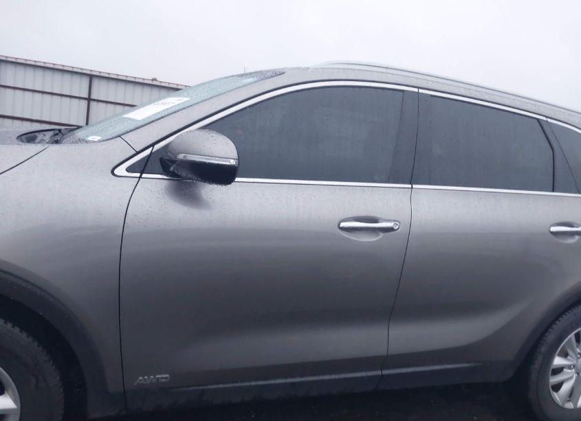 Photo 15 of 2016 Kia Sorento 2.4L LX (VIN 5XYPGDA36GG050853)