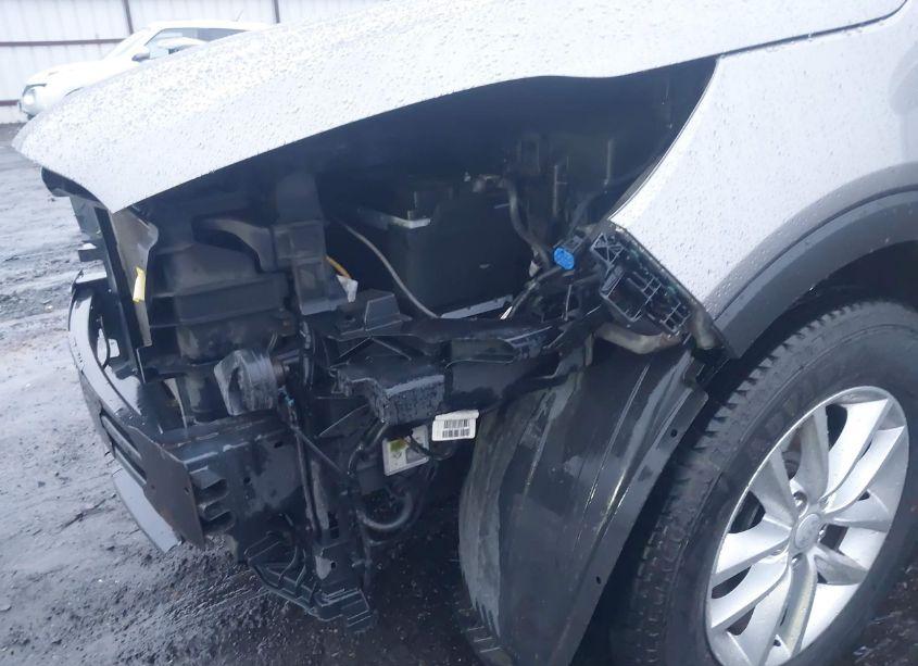 Photo 19 of 2016 Kia Sorento 2.4L LX (VIN 5XYPGDA36GG050853)