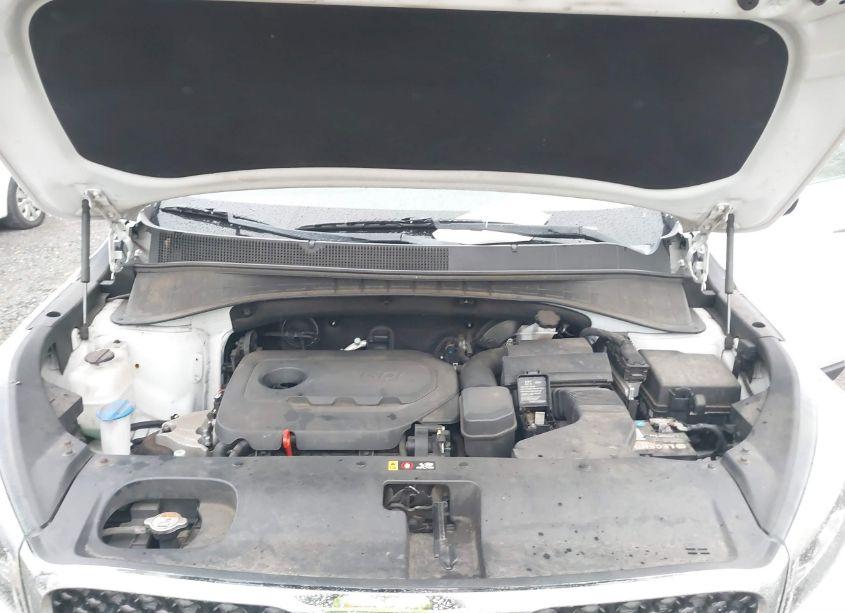 Photo 10 of 2016 Kia Sorento 2.4L LX (VIN 5XYPGDA36GG092617)