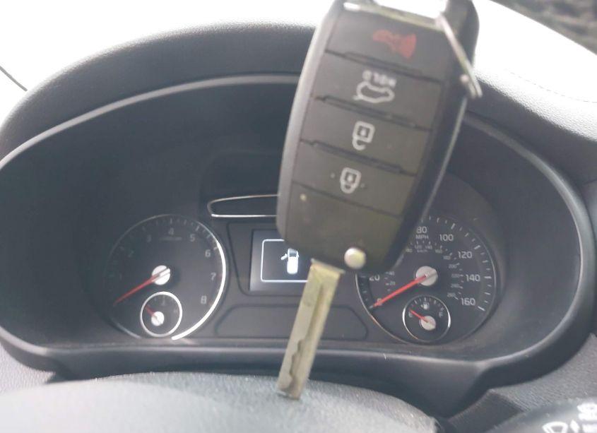 Photo 11 of 2016 Kia Sorento 2.4L LX (VIN 5XYPGDA36GG092617)