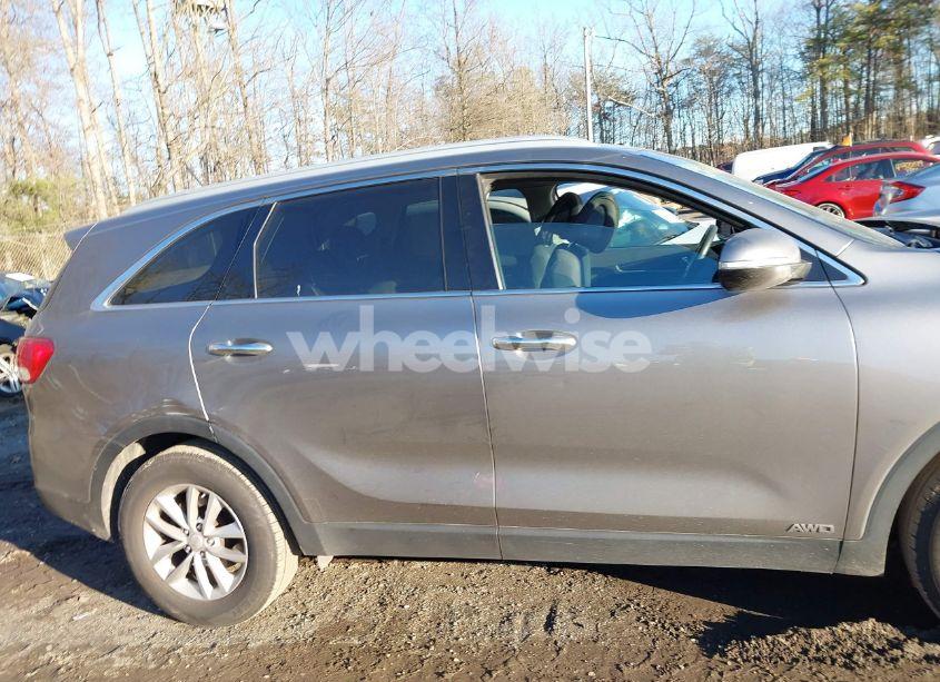 Photo 13 of 2016 Kia Sorento 2.4L LX (VIN 5XYPGDA36GG101686)