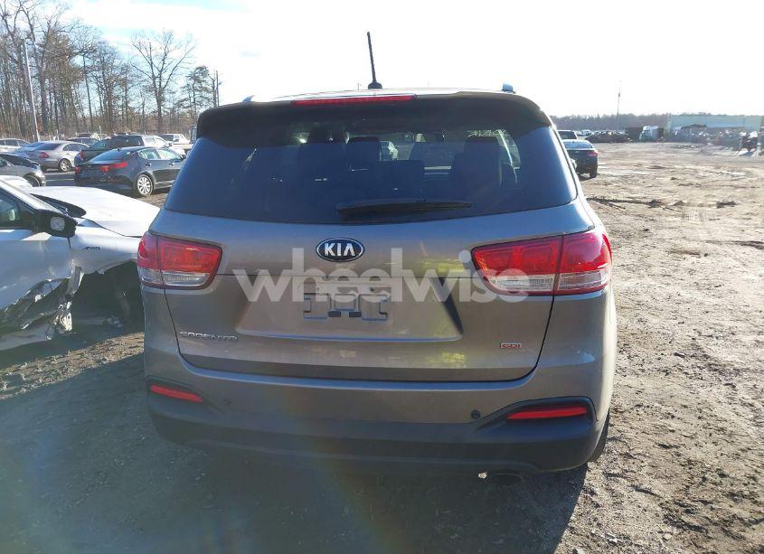Photo 16 of 2016 Kia Sorento 2.4L LX (VIN 5XYPGDA36GG101686)