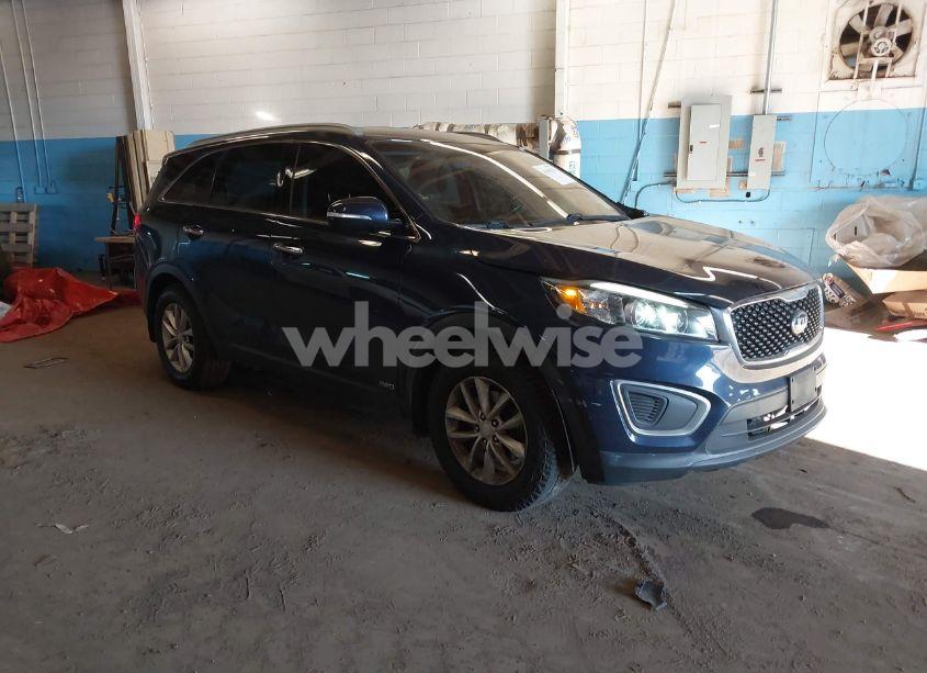 2016 Kia Sorento 2.4L LX (VIN 5XYPGDA36GG127382) main photo