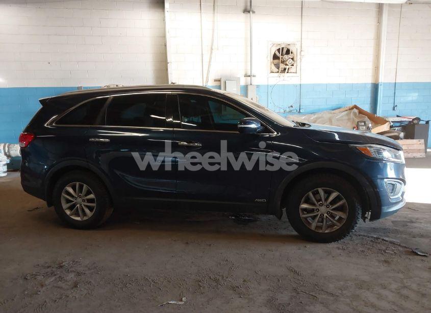 Photo 13 of 2016 Kia Sorento 2.4L LX (VIN 5XYPGDA36GG127382)