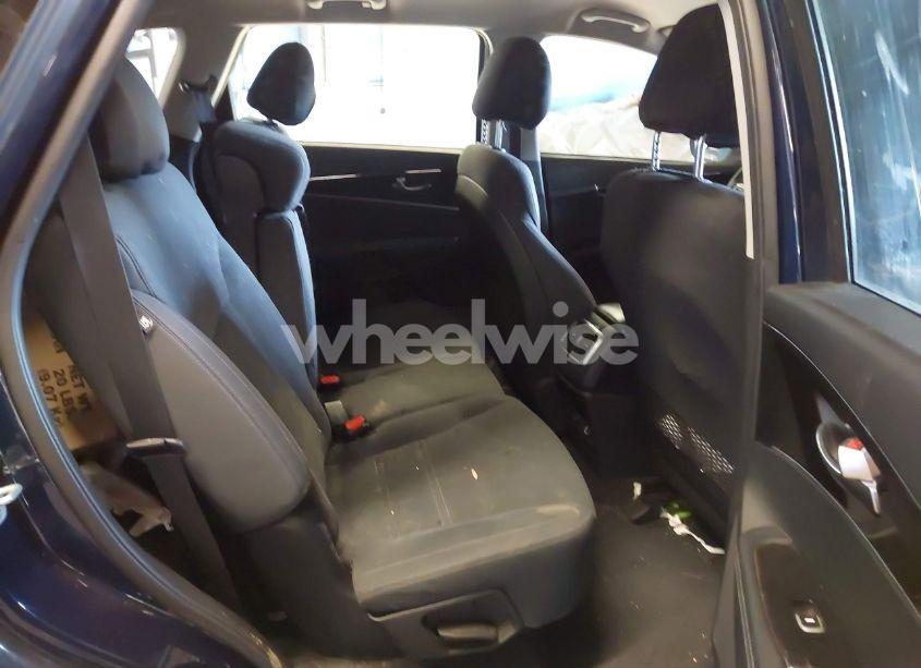 Photo 8 of 2016 Kia Sorento 2.4L LX (VIN 5XYPGDA36GG127382)