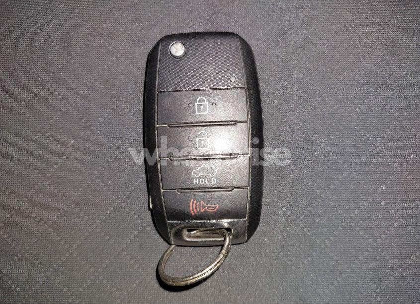 Photo 11 of 2016 Kia Sorento 2.4L LX (VIN 5XYPGDA36GG128645)