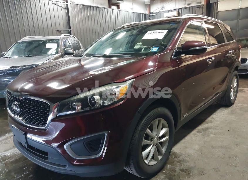 Photo 2 of 2016 Kia Sorento 2.4L LX (VIN 5XYPGDA36GG128645)