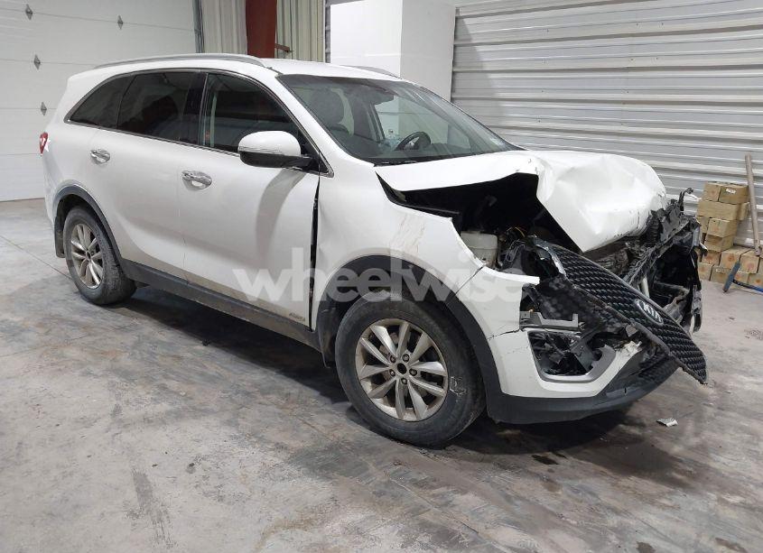 2016 Kia Sorento 2.4L LX (VIN 5XYPGDA36GG154114) main photo