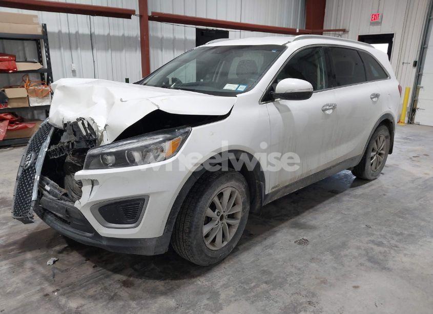 Photo 2 of 2016 Kia Sorento 2.4L LX (VIN 5XYPGDA36GG154114)