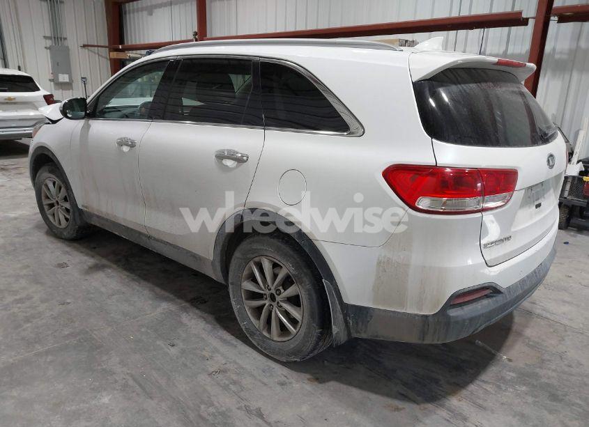 Photo 3 of 2016 Kia Sorento 2.4L LX (VIN 5XYPGDA36GG154114)