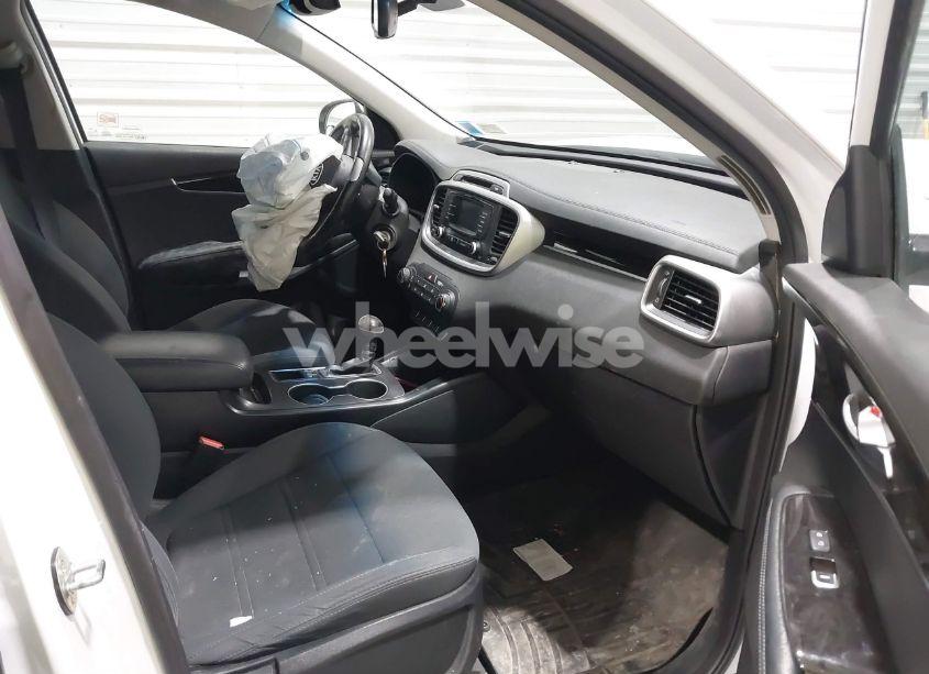 Photo 5 of 2016 Kia Sorento 2.4L LX (VIN 5XYPGDA36GG154114)