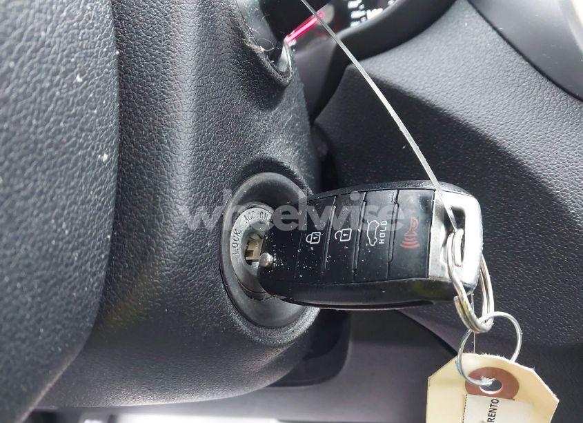 Photo 11 of 2016 Kia Sorento 2.4L LX (VIN 5XYPGDA36GG165811)