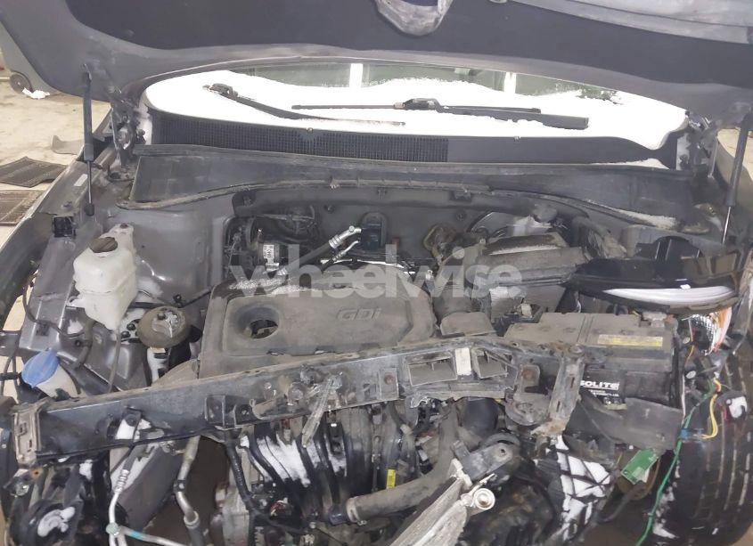 Photo 10 of 2017 Kia Sorento 2.4L LX (VIN 5XYPGDA36HG199989)