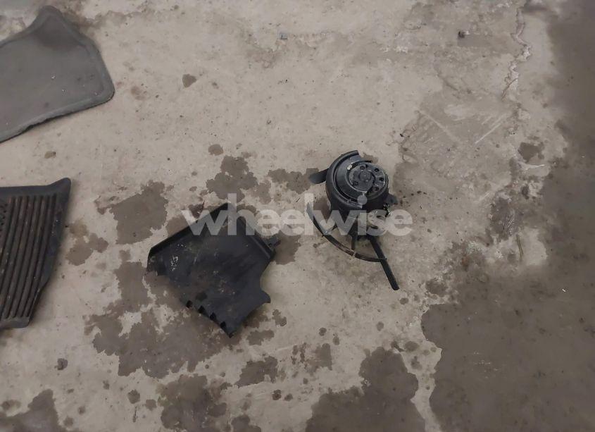 Photo 12 of 2017 Kia Sorento 2.4L LX (VIN 5XYPGDA36HG199989)