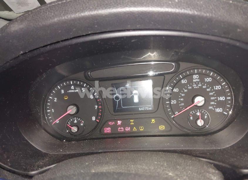 Photo 7 of 2017 Kia Sorento 2.4L LX (VIN 5XYPGDA36HG199989)