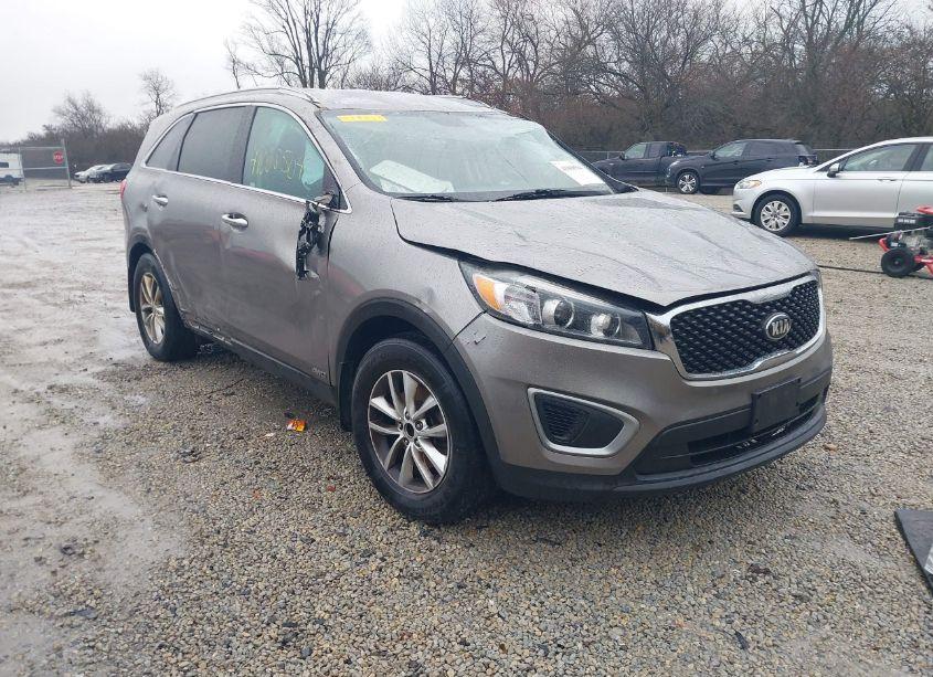 2017 Kia Sorento 2.4L LX (VIN 5XYPGDA36HG229315) main photo