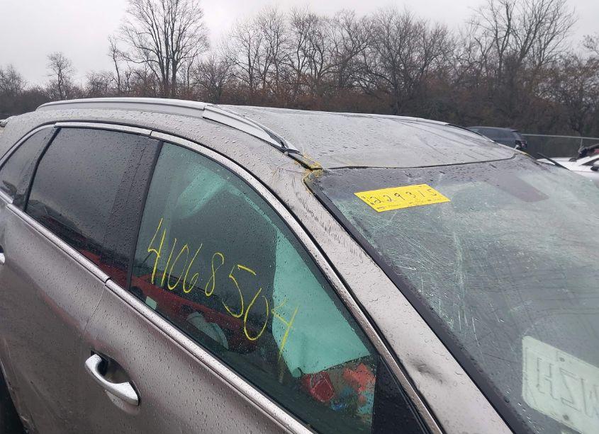 Photo 16 of 2017 Kia Sorento 2.4L LX (VIN 5XYPGDA36HG229315)