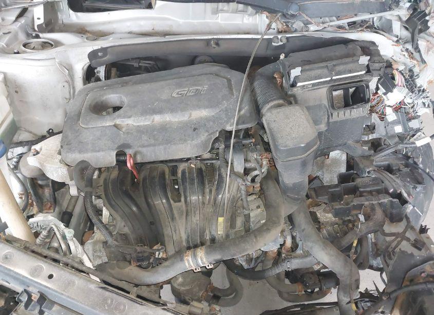 Photo 10 of 2017 Kia Sorento 2.4L LX (VIN 5XYPGDA36HG250438)