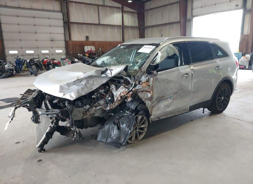 Photo 2 of 2017 Kia Sorento 2.4L LX (VIN 5XYPGDA36HG250438)