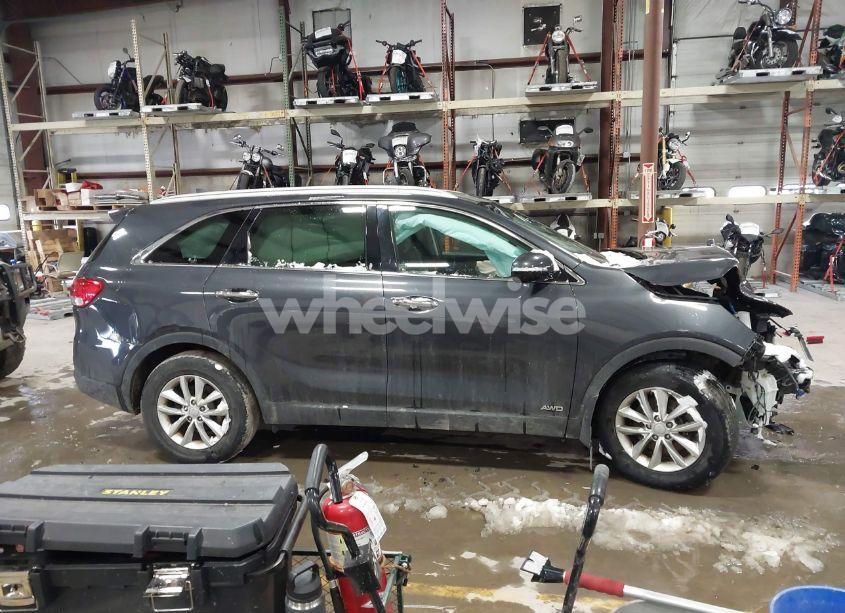 Photo 14 of 2017 Kia Sorento 2.4L LX (VIN 5XYPGDA36HG331195)