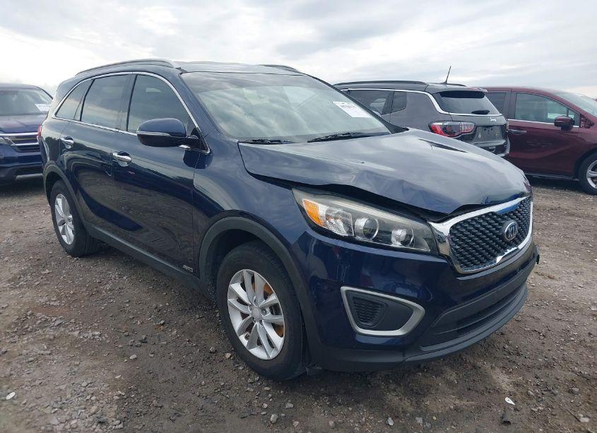 2018 Kia Sorento 2.4L LX (VIN 5XYPGDA36JG358306) main photo