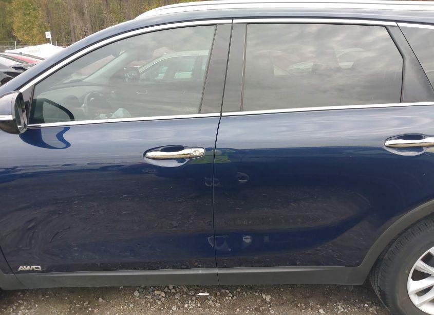 Photo 14 of 2018 Kia Sorento 2.4L LX (VIN 5XYPGDA36JG358306)