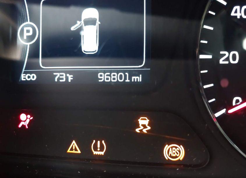 Photo 15 of 2018 Kia Sorento 2.4L LX (VIN 5XYPGDA36JG358306)