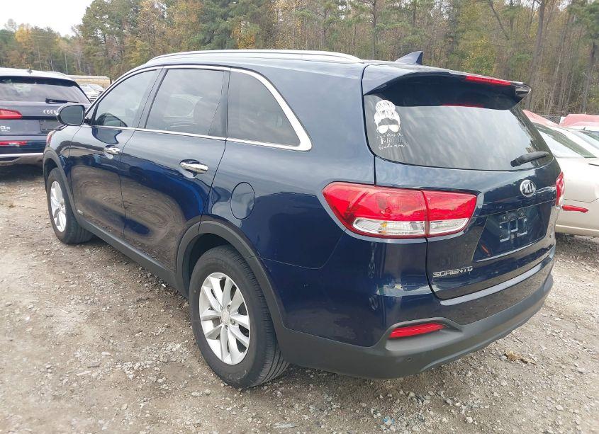 Photo 3 of 2018 Kia Sorento 2.4L LX (VIN 5XYPGDA36JG358306)