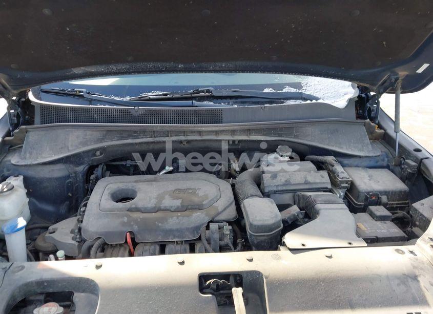 Photo 10 of 2018 Kia Sorento 2.4L LX (VIN 5XYPGDA36JG358323)