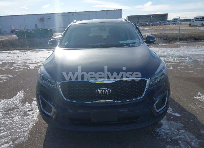 Photo 12 of 2018 Kia Sorento 2.4L LX (VIN 5XYPGDA36JG358323)