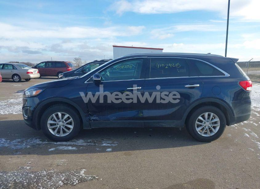 Photo 14 of 2018 Kia Sorento 2.4L LX (VIN 5XYPGDA36JG358323)
